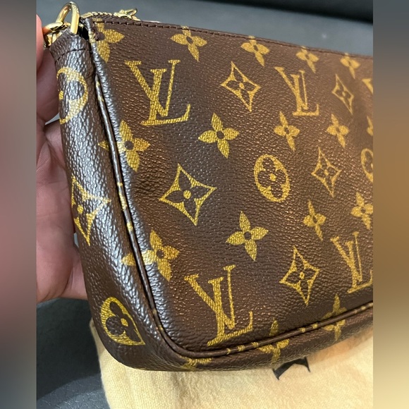 ‼️sold‼️Louis Vuitton Pochette Accessories - Picture 14 of 16